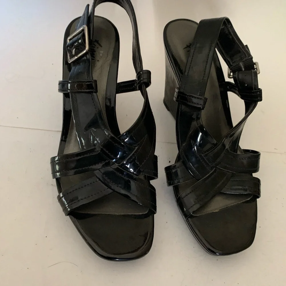 Fioni black strappy wedge shoes heels